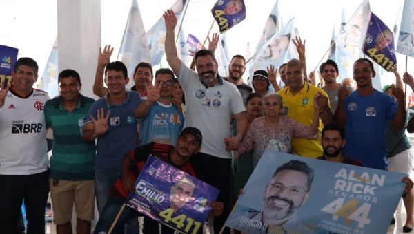 Alan Rick participa de carreata e inaugura comitê em Cruzeiro do Sul